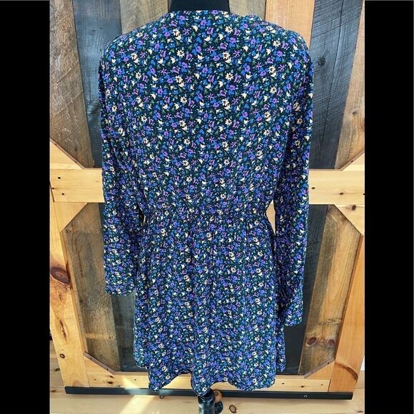 Zara wrap front style floral dress with shoulder pads, size L - Picture 5 of 7